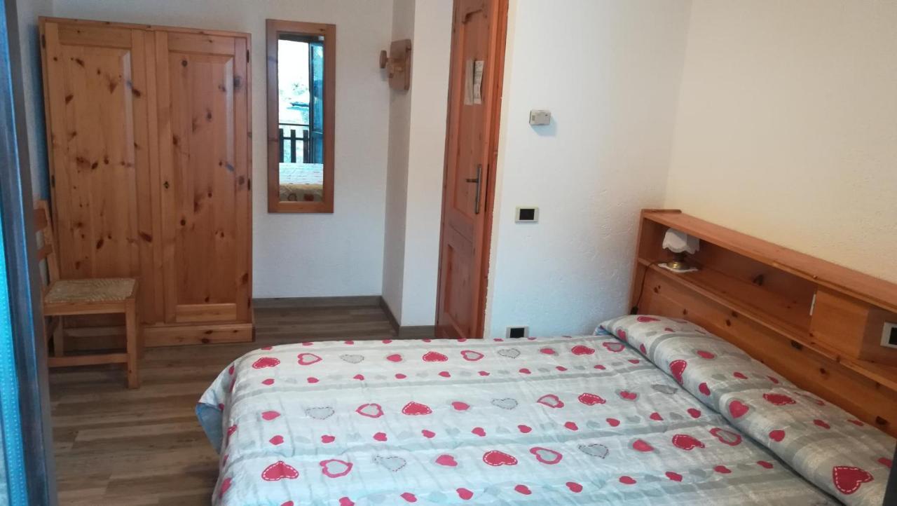 Affittacamere Entreves La Thuile Buitenkant foto